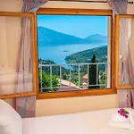 Apollo Up To 8px, Private Pool Vila