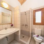 Apollo Up To 8px, Private Pool