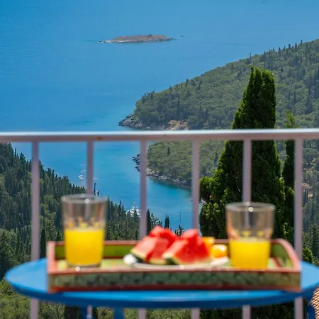 Apollo Up To 8px, Private Pool Vilă