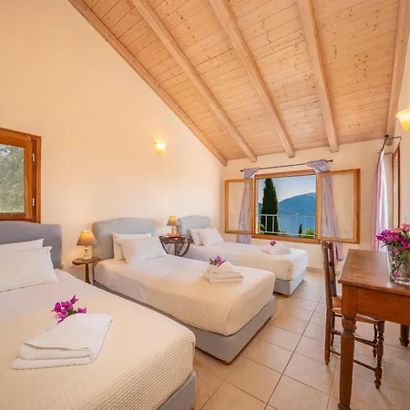 Apollo Up To 8px, Private Pool Vilă