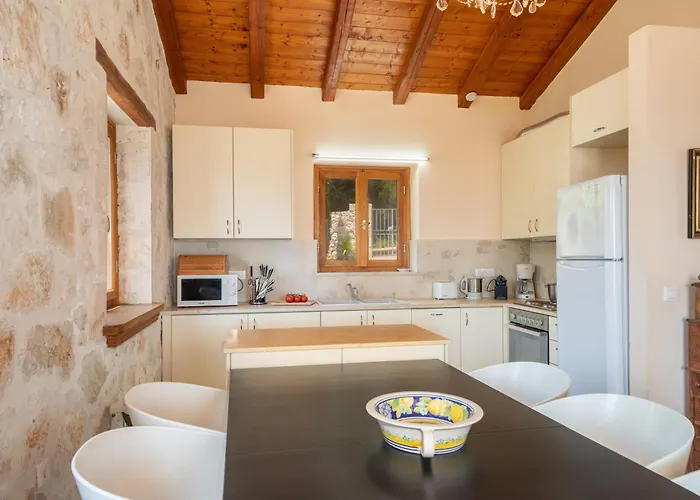 Apollo Up To 8px, Private Pool Fiskardo